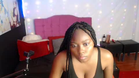 Snapshot of agatha_prime chatting on 02-17-25, 10:25 CAROLINA online show from 02-17-25, 10:25