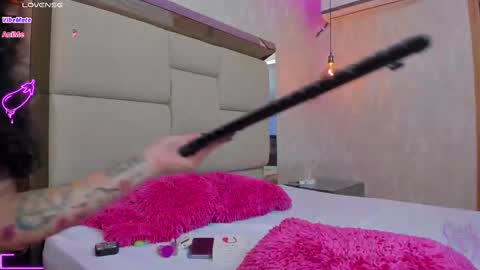 LUNNA online show from 02-12-25, 06:30