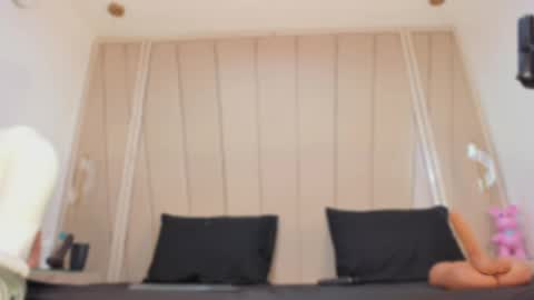 Agatha Steel online show from 04-18-26, 07:58