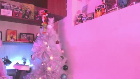 Snapshot of agathaa_ks_ chatting on 12-20-24, 08:06 Camila     2 online show from 12-20-24, 08:06