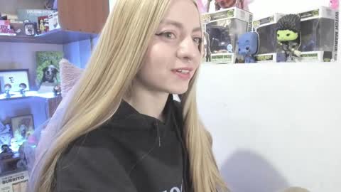 Snapshot of agathaa_ks_ chatting on 01-15-25, 08:16 Camila     2 online show from 01-15-25, 08:16