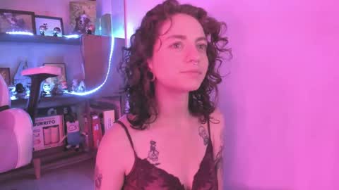 Snapshot of agathaa_ks_ chatting on 01-22-25, 01:10 Camila     2 online show from 01-22-25, 01:10