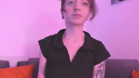 Snapshot of agathaa_ks_ chatting on 01-25-25, 11:32 Camila     2 online show from 01-25-25, 11:32