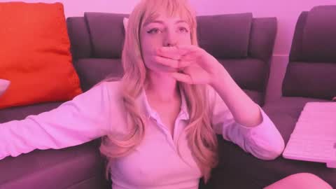 Snapshot of agathaa_ks_ chatting on 02-16-25, 04:31 Camila     2 online show from 02-16-25, 04:31