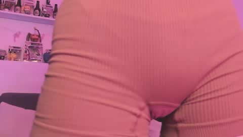 Snapshot of agathaa_ks_ chatting on 03-01-25, 09:37 Camila     2 online show from 03-01-25, 09:37