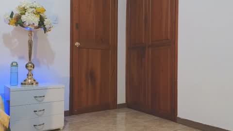 Agathaa white online show from 09-15-25, 11:43