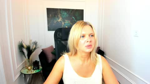Agatha online show from 06-07-26, 11:25