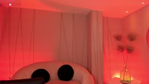 Agatha online show from 01-14-25, 12:54