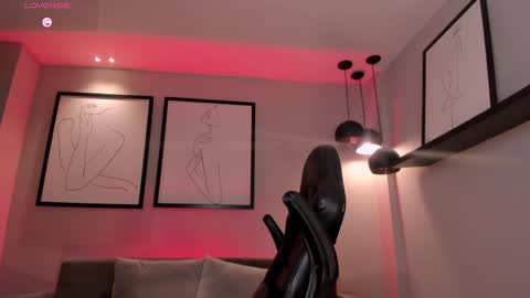 Agatha online show from 02-19-25, 11:25