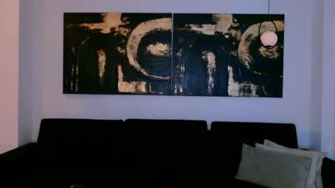 Agatha online show from 11-21-25, 10:19