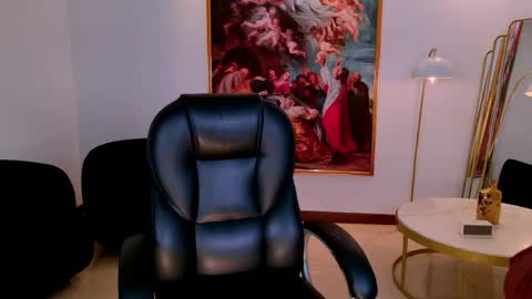 Agatha online show from 04-08-26, 09:04