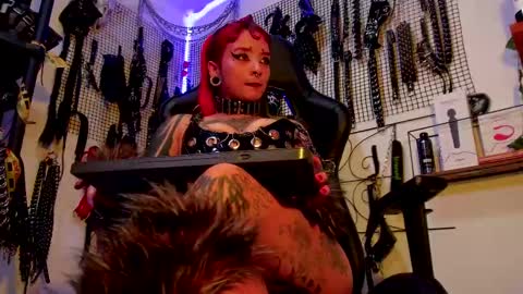 Agatha Fox online show from 02-13-25, 01:19