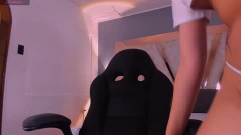 agathauwudoll online show from 03-15-26, 04:29