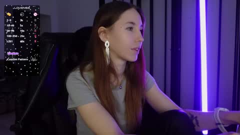 Snapshot of agelina_summer chatting on 02-25-25, 03:16 Agelina Lilly Laura online show from 02-25-25, 03:16