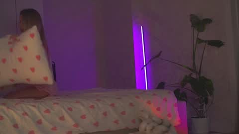 Snapshot of agent_blonde chatting on 09-12-25, 05:13 May online show from 09-12-25, 05:13