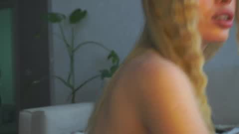 Snapshot of agent_blonde chatting on 05-10-26, 07:13 May online show from 05-10-26, 07:13