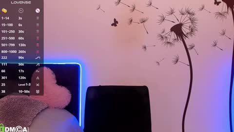 Snapshot of agent_polly chatting on 10-20-25, 01:44 Polly online show from 10-20-25, 01:44
