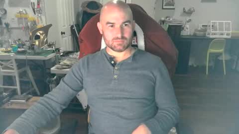 Snapshot of aggieswing chatting on 12-06-24, 04:03 Aggieswing online show from 12-06-24, 04:03