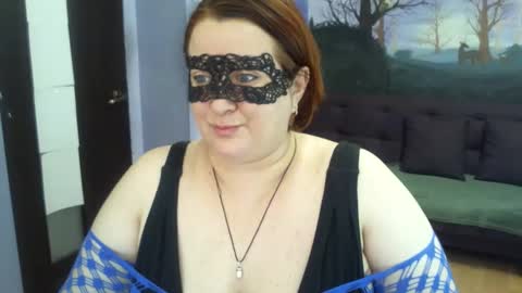 AgilaMipo online show from 05-11-26, 04:51