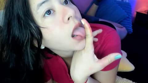  ines  online show from 11-08-25, 01:44