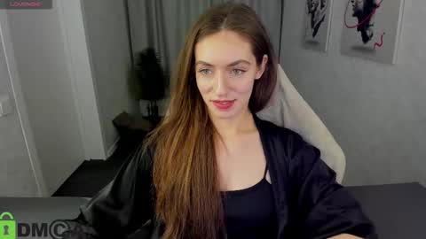 agnes wells online show from 11-12-25, 09:42