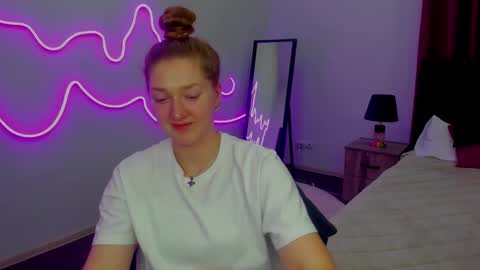 AgnesArden online show from 03-11-25, 09:15