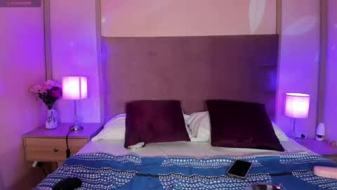 agnesrocuzzo online show from 10-06-25, 03:04