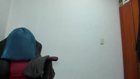 Agustin online show from 11-23-25, 06:41