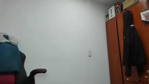 Agustin online show from 11-27-25, 06:21