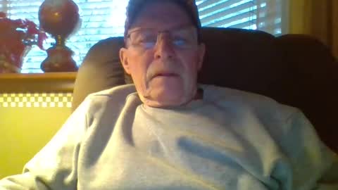 aguynrkfrd online show from 12-29-24, 04:08