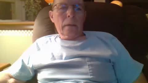 aguynrkfrd online show from 09-30-25, 09:58