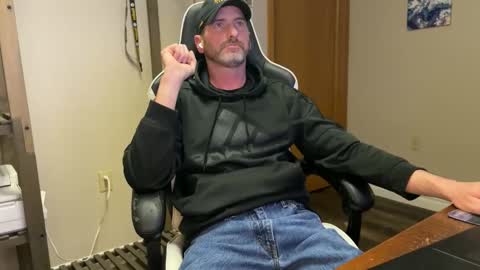 AhShucks online show from 04-05-26, 04:31