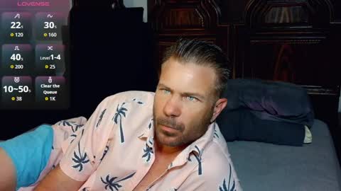 Blue Eyed Handsome Man online show from 04-13-26, 11:21