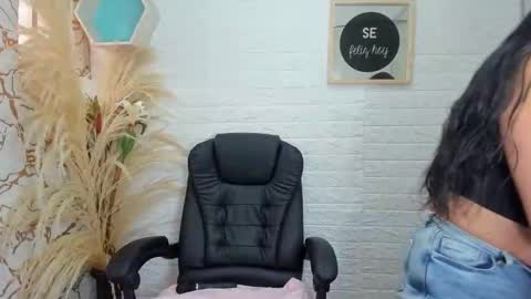 Ahisha online show from 01-27-25, 07:13