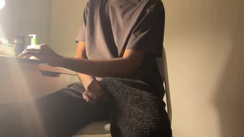 Snapshot of ahmedkhan632131 chatting on 02-10-26, 06:39 Dylan online show from 02-10-26, 06:39