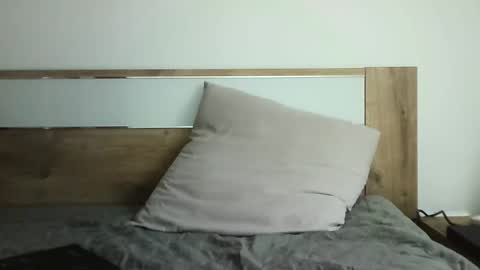 Snapshot of ahotkitty18 chatting on 11-18-25, 08:52 Selena online show from 11-18-25, 08:52