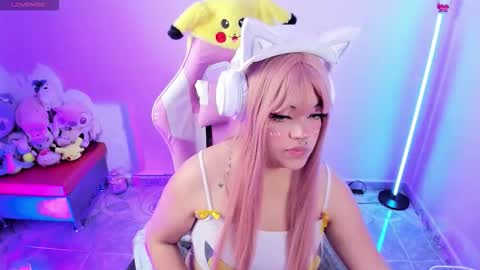 Ahri help me get to 100  online show from 10-05-25, 04:33