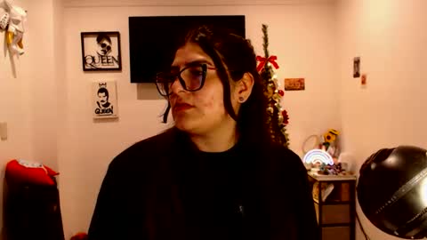 Ahriana Bluff online show from 11-11-25, 02:11