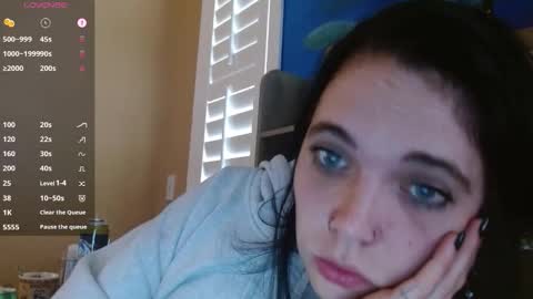 Snapshot of ahungkittykat chatting on 04-19-26, 04:50 Kat online show from 04-19-26, 04:50