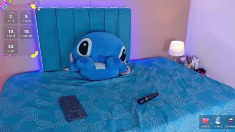 Snapshot of ahvi_ebony chatting on 11-24-25, 11:54 Ahvi Ebony online show from 11-24-25, 11:54