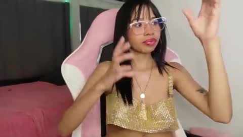 Snapshot of aida_princess chatting on 11-29-25, 10:57 Aida online show from 11-29-25, 10:57