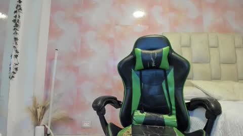 karoline  online show from 02-16-26, 10:06