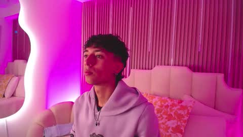 Aiden online show from 03-02-26, 12:45