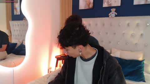 Aiden online show from 04-29-26, 01:15