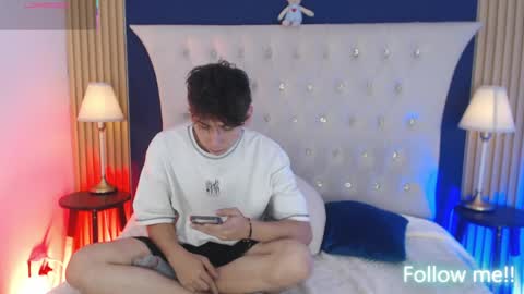 Snapshot of aiden_rivers_ chatting on 05-08-26, 03:06 Aiden online show from 05-08-26, 03:06