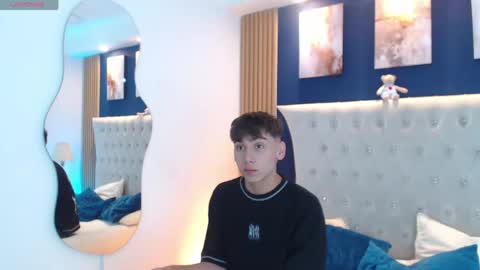 Snapshot of aiden_rivers_ chatting on 05-12-26, 01:08 Aiden online show from 05-12-26, 01:08