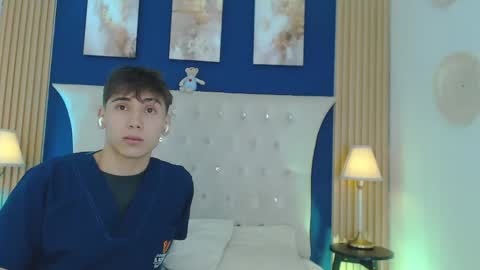 Snapshot of aiden_rivers_ chatting on 05-16-26, 12:48 Aiden online show from 05-16-26, 12:48
