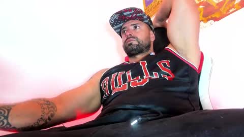 Aiden Brites online show from 10-18-25, 03:20