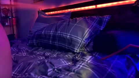 Snapshot of aidilzuhri chatting on 11-28-25, 09:34 aidilzuhri online show from 11-28-25, 09:34