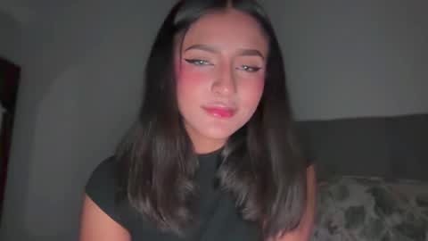Aiisha online show from 05-14-26, 01:45